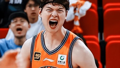 九游-上海还好签了白边！王哲林状态断崖式下滑，洛夫顿隐患太大了！
